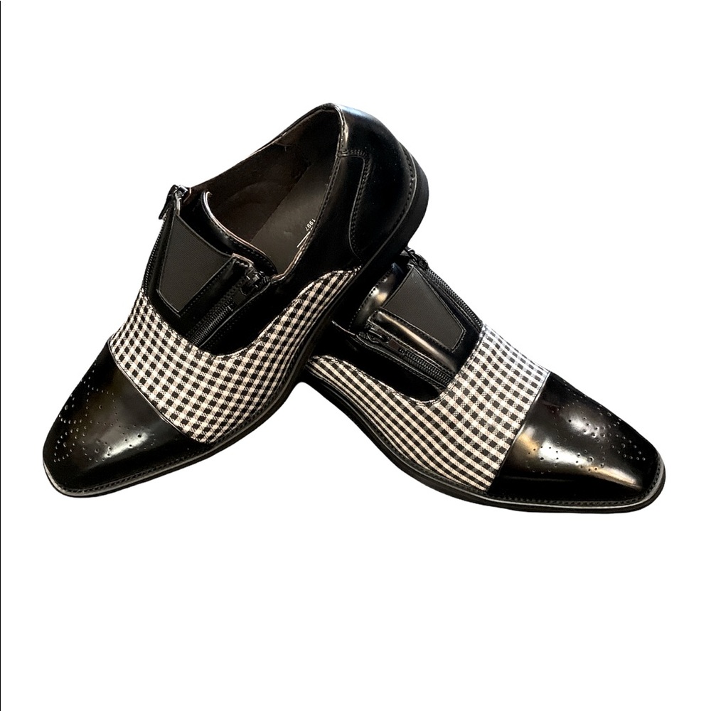Mens Black white slip on shoe